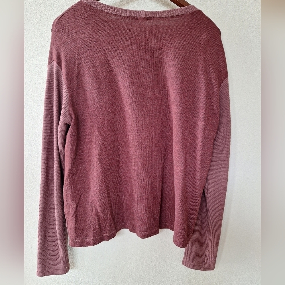 Monrow Womens Lightweight Crew neck Long Ribbed sleeve Top Burgundy Size S - Picture 5 of 5